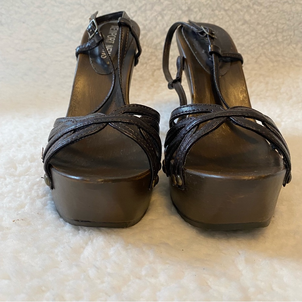Newport News Size 7 Brown Platform Sandals - Picture 10 of 11